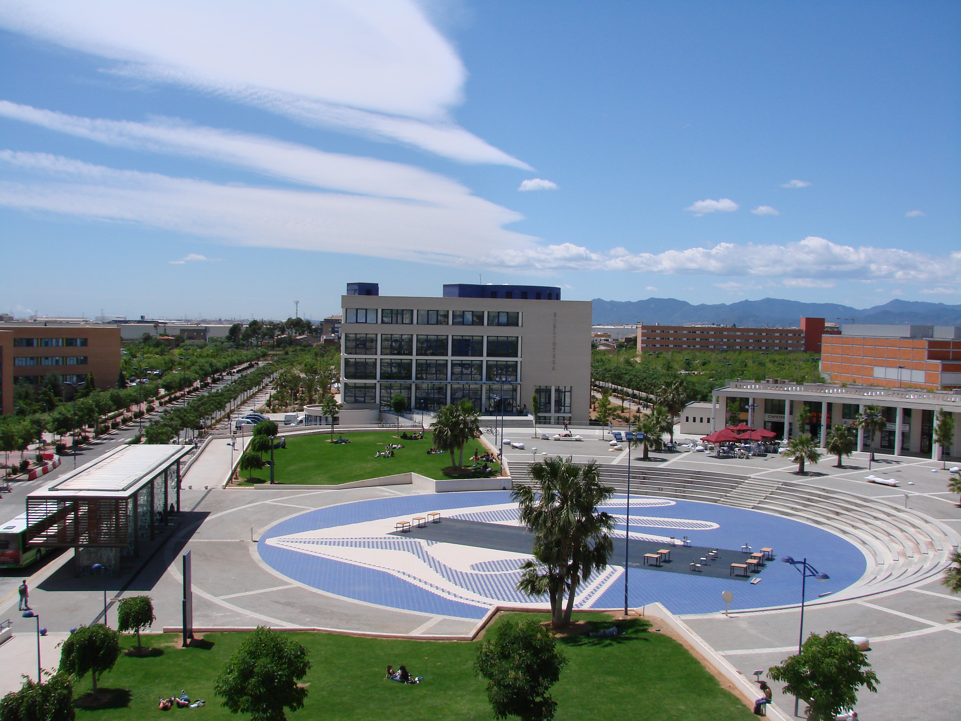 Video memòria 2012/2013 – Universitat per a Majors